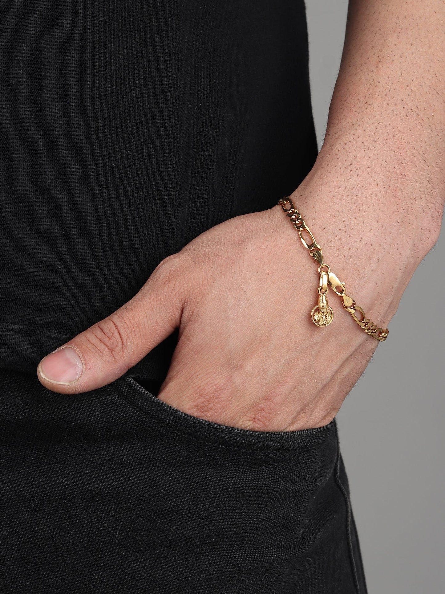22KT gold plated 92.5% pure Sterling Silver Figaro Designer Bracelet with Charm Sai Baba for Men