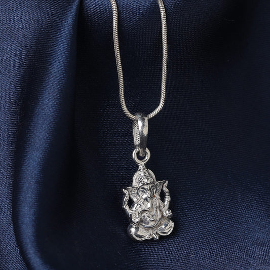Sterling Silver 92.5 God Ganesh Chain Pendant with Box Chain 22 Inches for Men by Akshat Sapphire MPSB7114