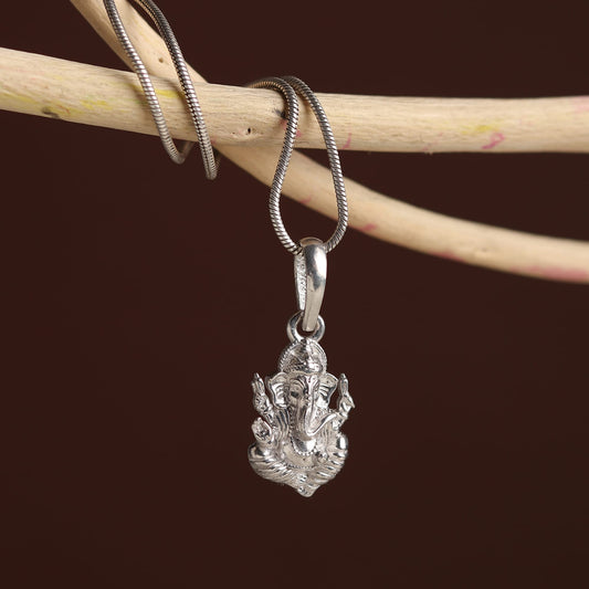Sterling Silver 92.5 God Ganesh Chain Pendant with Box Chain 22 Inches for Men by Akshat Sapphire MPSB7198