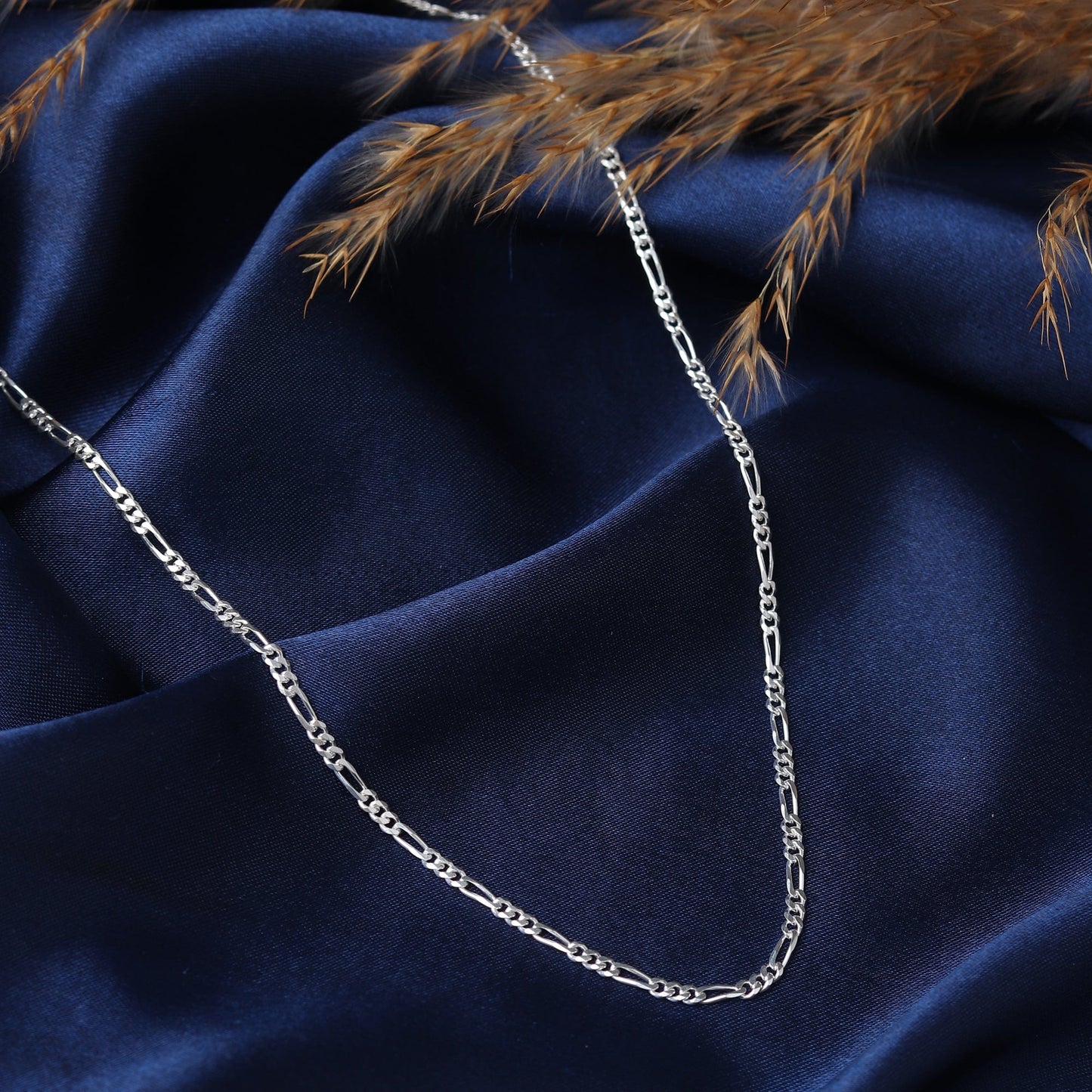 Sterling Silver (92.5% purity) Italian Figaro chain (22 inches) for Men, Boys Girls and Women