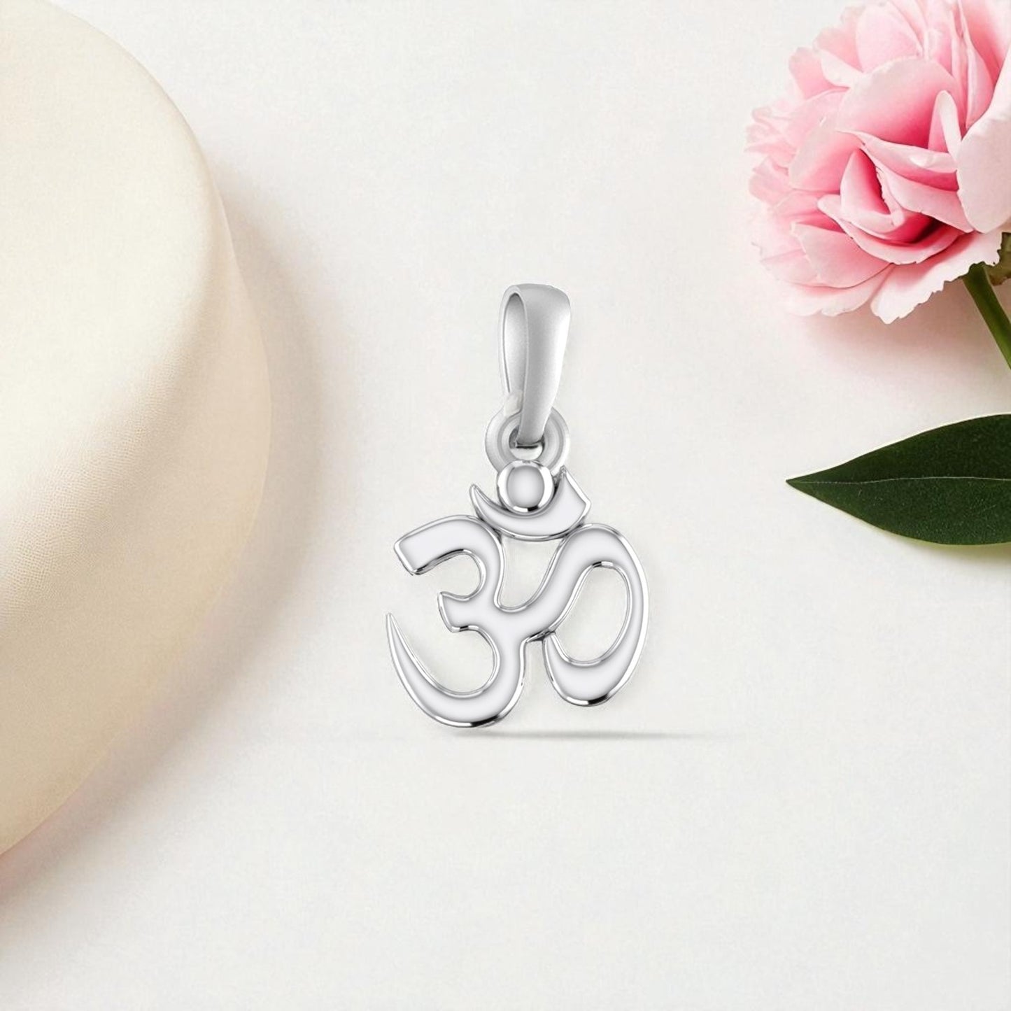 Big Om Pendant/locket