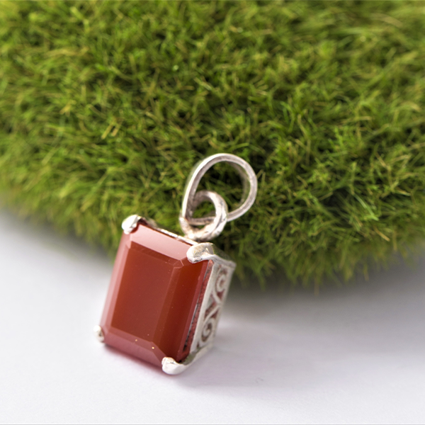 Stylish Pendants Akshat Sapphire