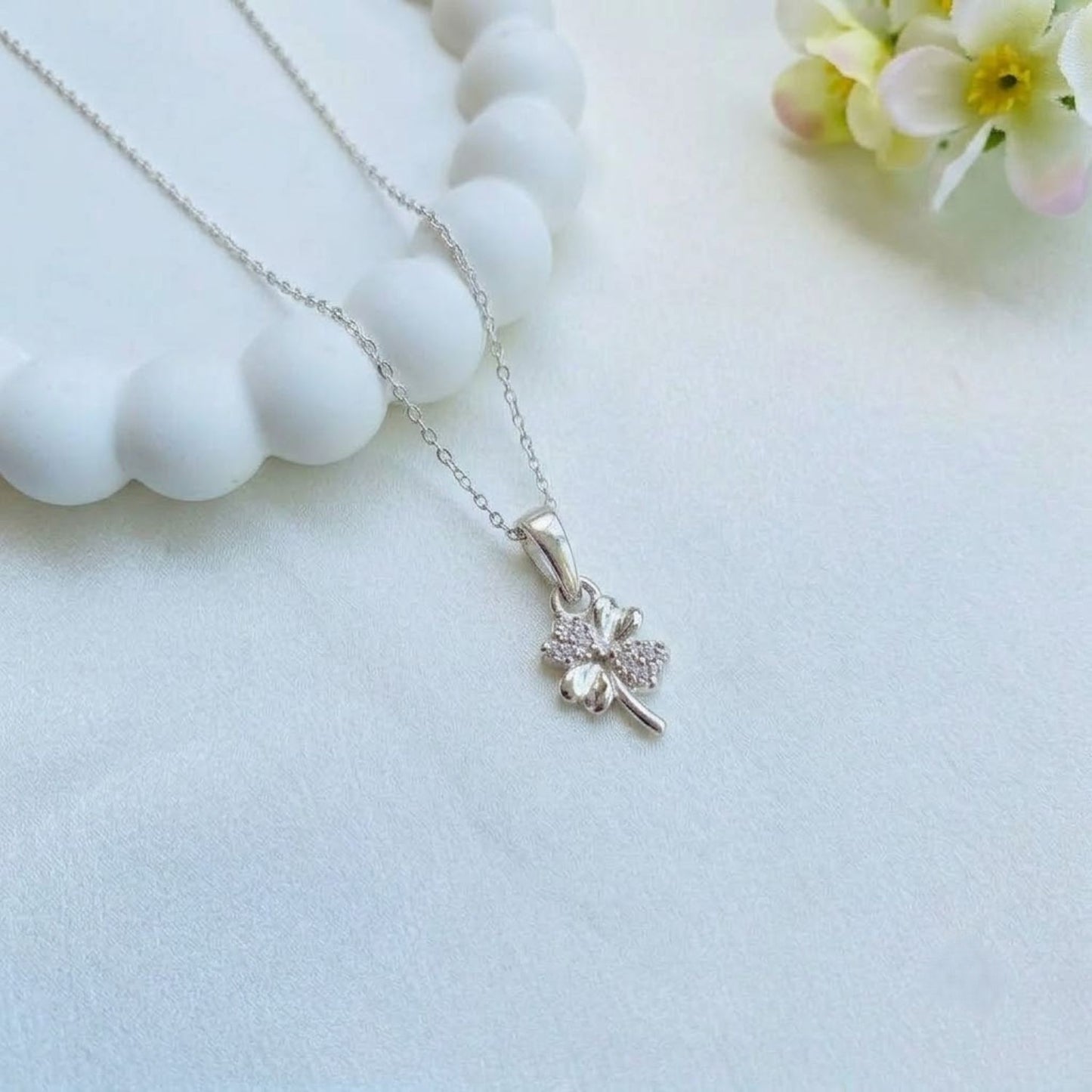 Akshat Sapphire 925 Sterling Silver Leaf Pendant | Heart Leaf Silver Locket for Women(P10518)