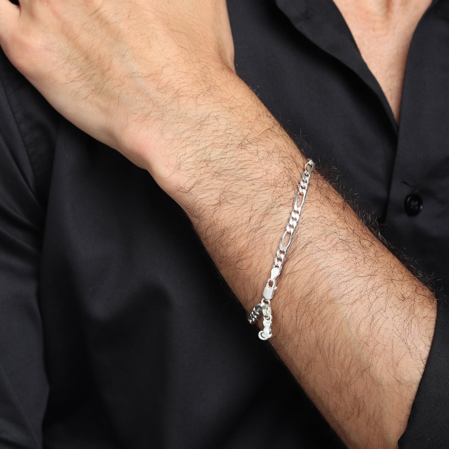 Akshat Sapphire 92.5% pure Sterling Silver Figaro Designer Bracelet with fashionable Cat for Men