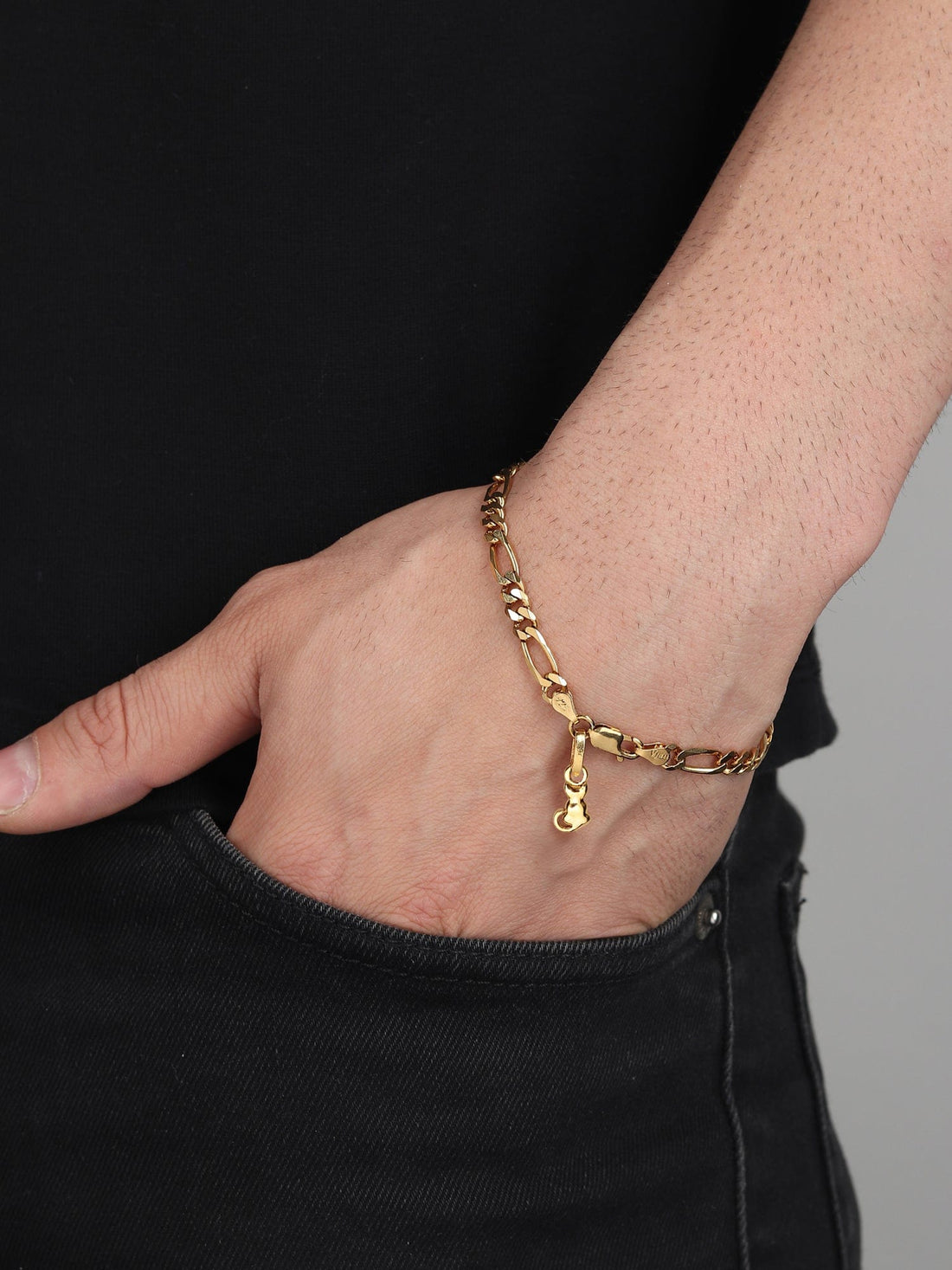 22CT Gold Plated 92.5 Pure Sterling Silver Figaro Bracelet with Fashionable Cat Charm for Men by Akshat Sapphire Gold_BRMFKD7302