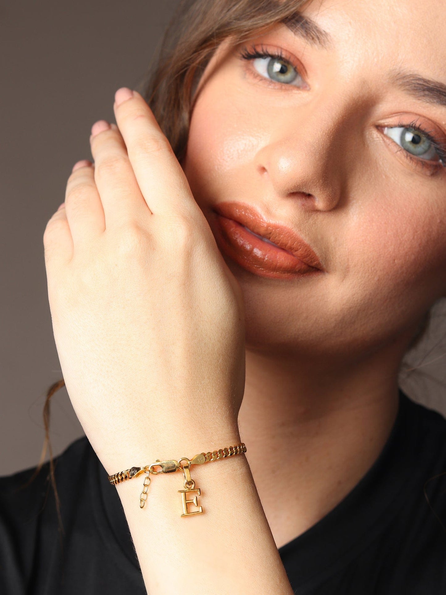 Akshat Sapphire 22KT gold plated 92.5% pure Sterling Silver Curb Designer Bracelet with E Alphabet for Girls and Women