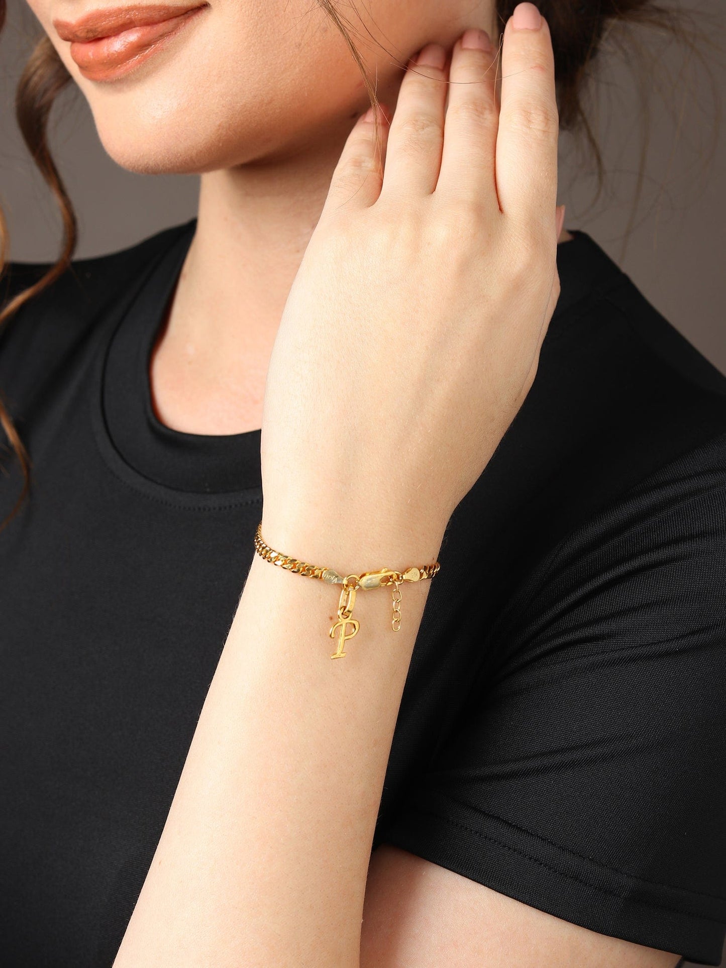 Akshat Sapphire 22KT gold plated 92.5% pure Sterling Silver Curb Designer Bracelet with P Alphabet for Girls and Women