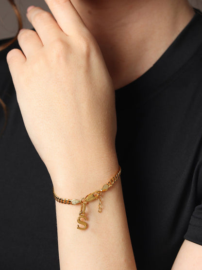 22KT gold plated 92.5% pure Sterling Silver Curb Designer Bracelet with S Alphabet for Girls and Women
