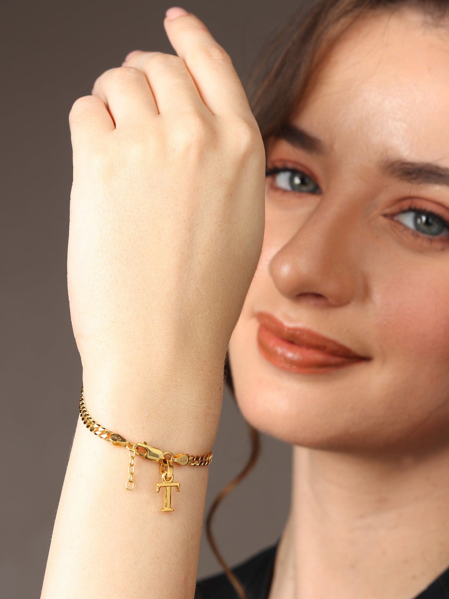 Akshat Sapphire 22KT gold plated 92.5% pure Sterling Silver Curb Designer Bracelet with T Alphabet for Girls and Women