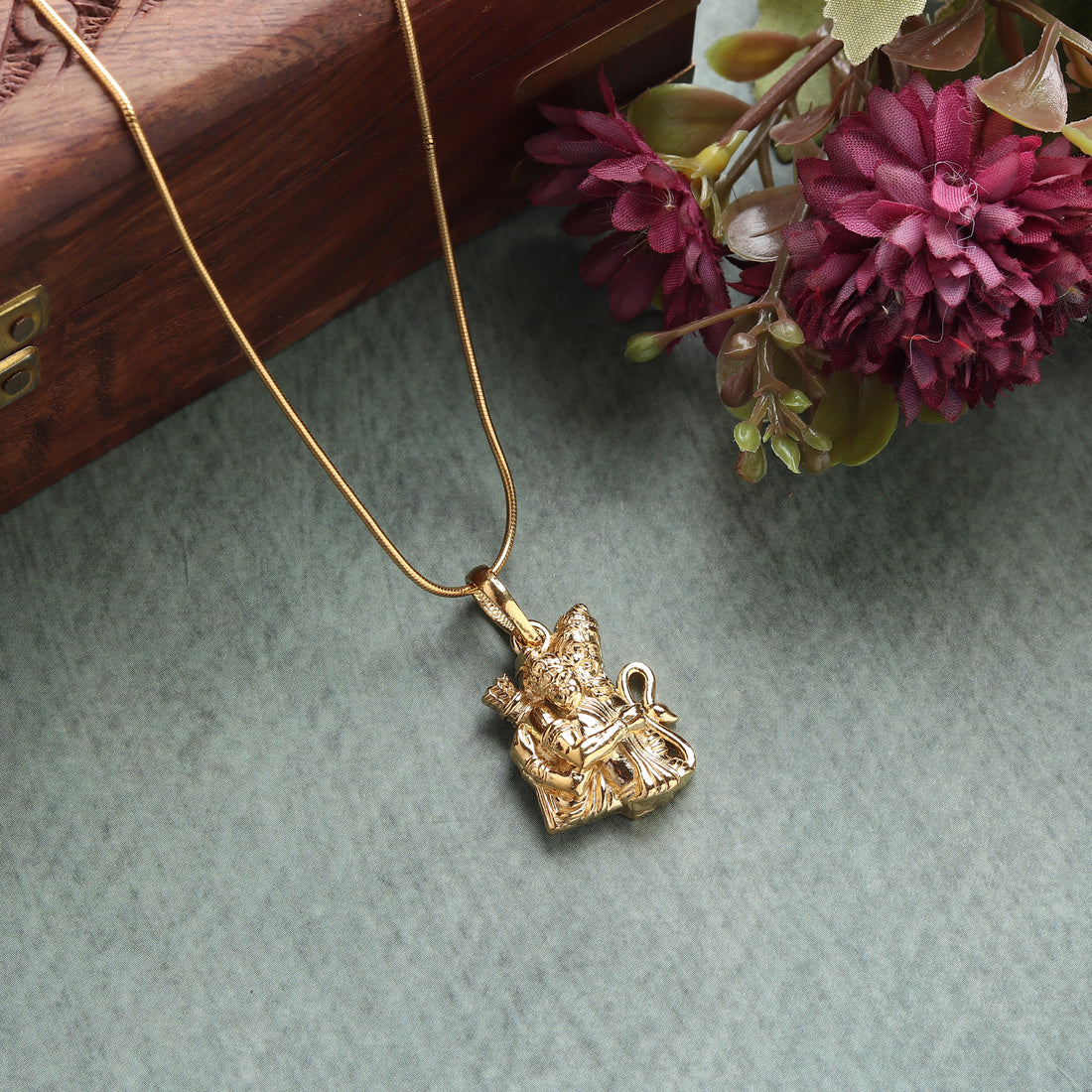 Hanuman with chain pendant 