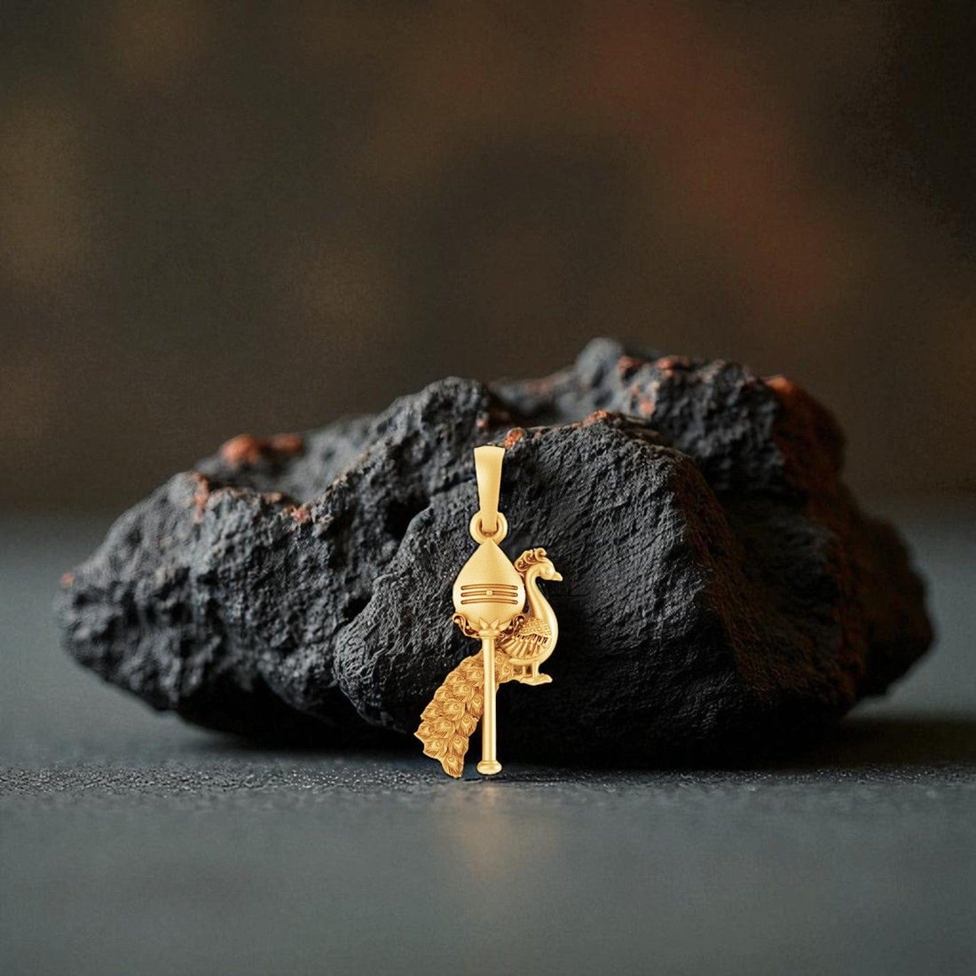 Vel pandel  Pendant/locket