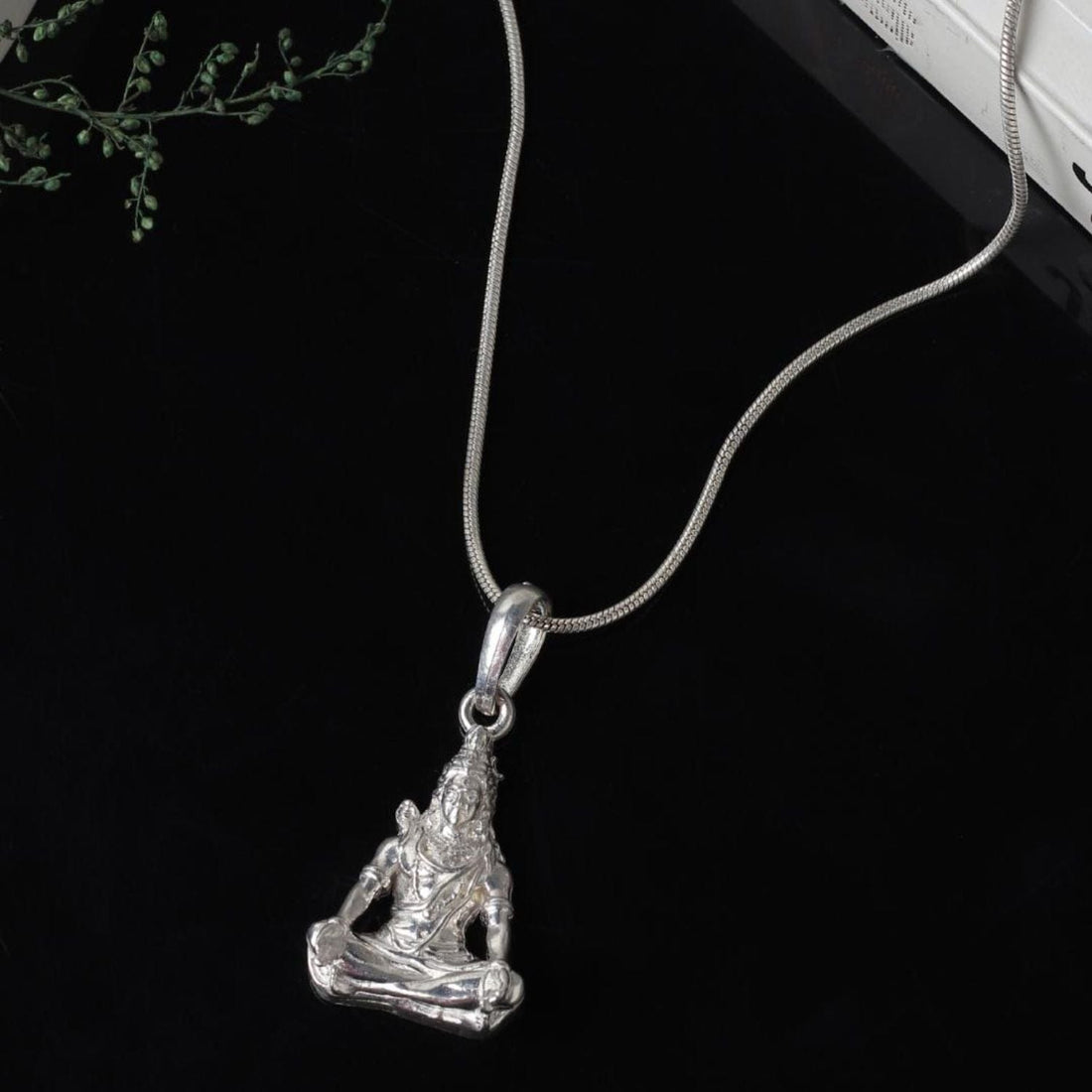 Shiva chain pendant 