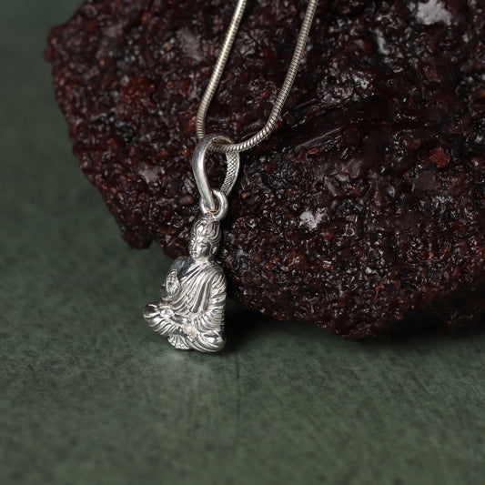 Akshat Sapphire Sterling Silver (92.5% purity) Spiritual God Gautam Buddha Chain Pendant (Pendant with Snake Chain) for Men & Women Pure Silver religious Gautam buddh Chain Locket for Good Health & Wealth