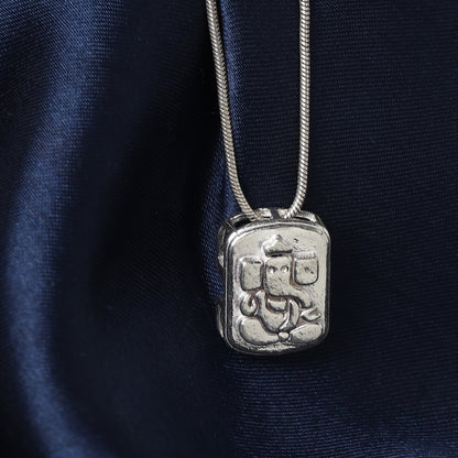 Akshat Sapphire Sterling Silver (92.5% purity) God Ganesha Chain Pendant (Pendant with Snake Chain) for Men & Women Pure Silver Lord Ganapathy Chain Locket for Good Health & Wealth