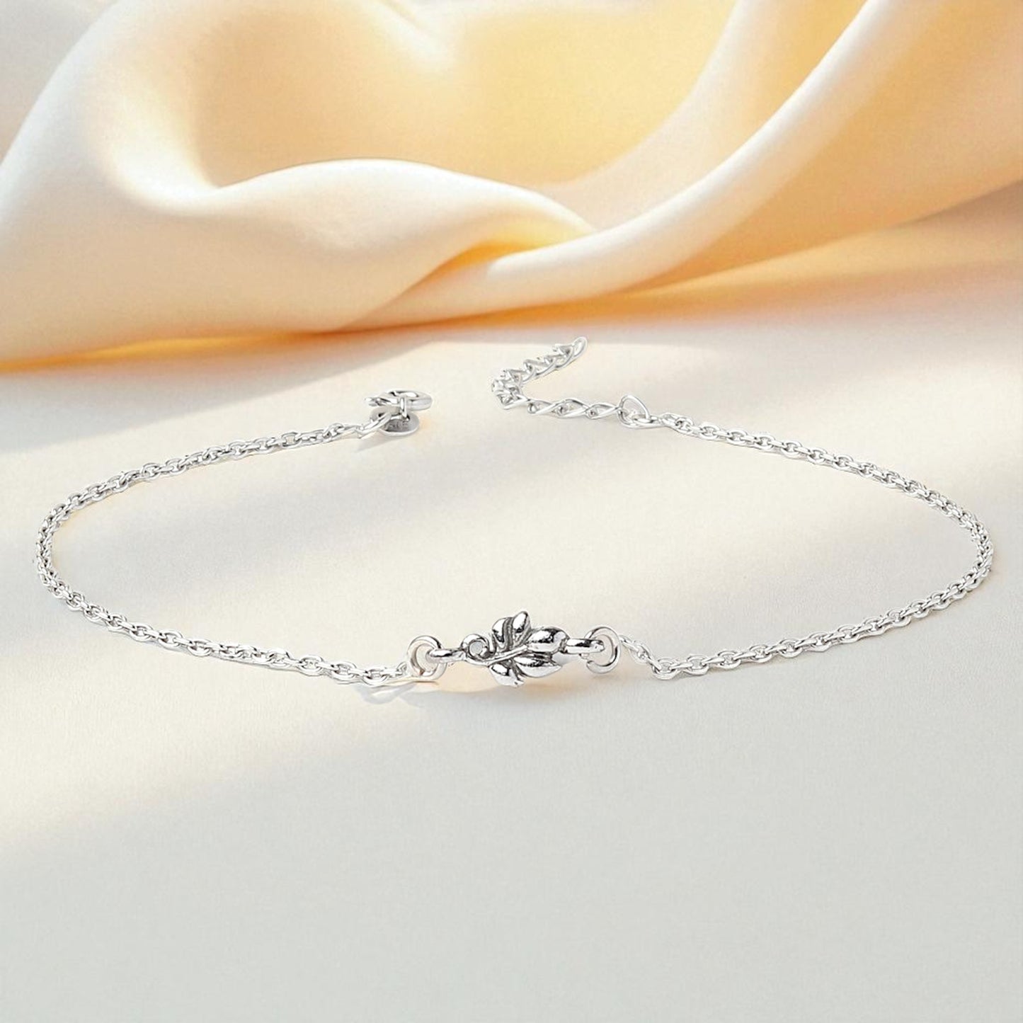 92.5% Pure Silver Rhodium Plated Shiny Pretty Leaf Anklet For Girls & Womens Chandi Ki Payal